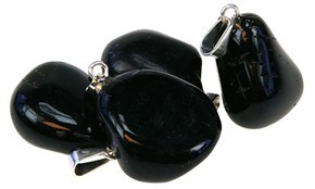Pendentif pierre roulée onyx noir