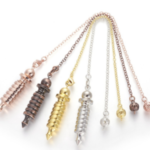 Pendule Isis en laiton gros couleur mixte