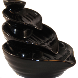 Brûleur d'encens à refoulement trois feuilles.